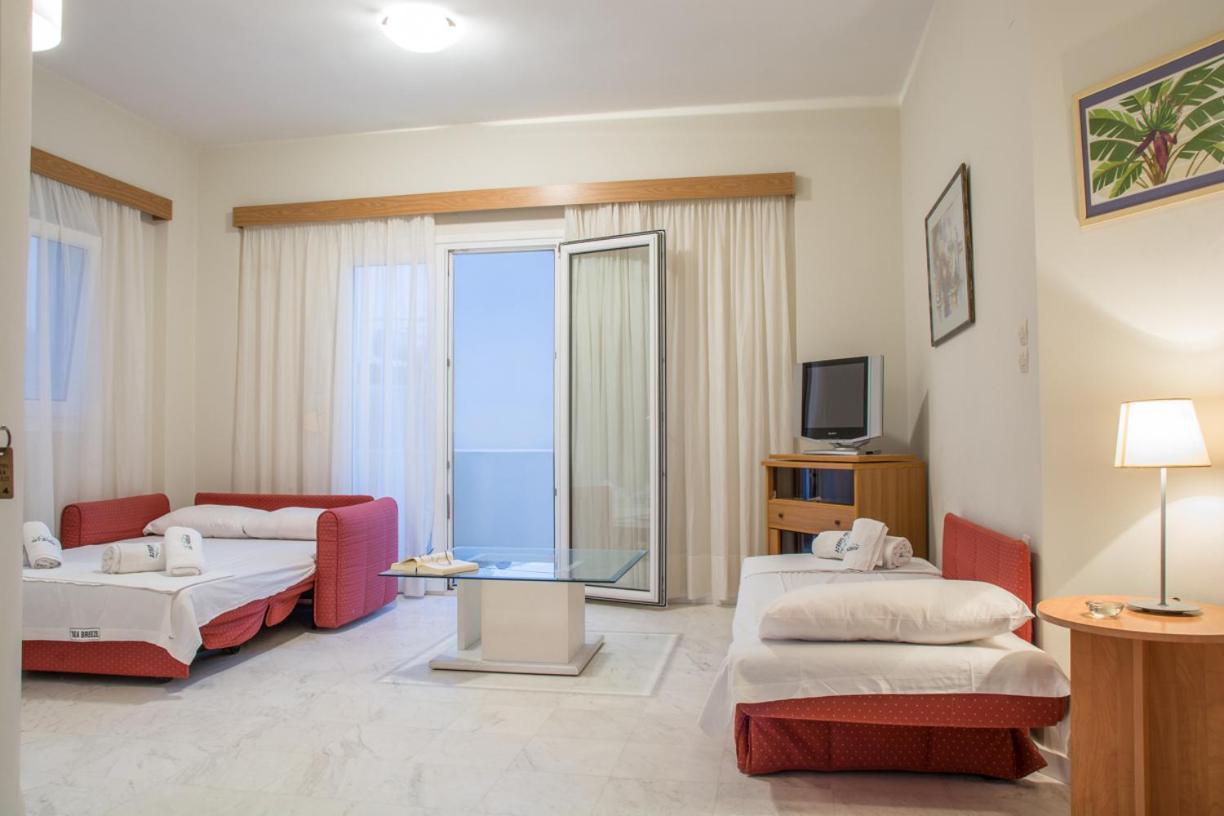 Sea Breeze Apartment Kalamaki  Exterior photo