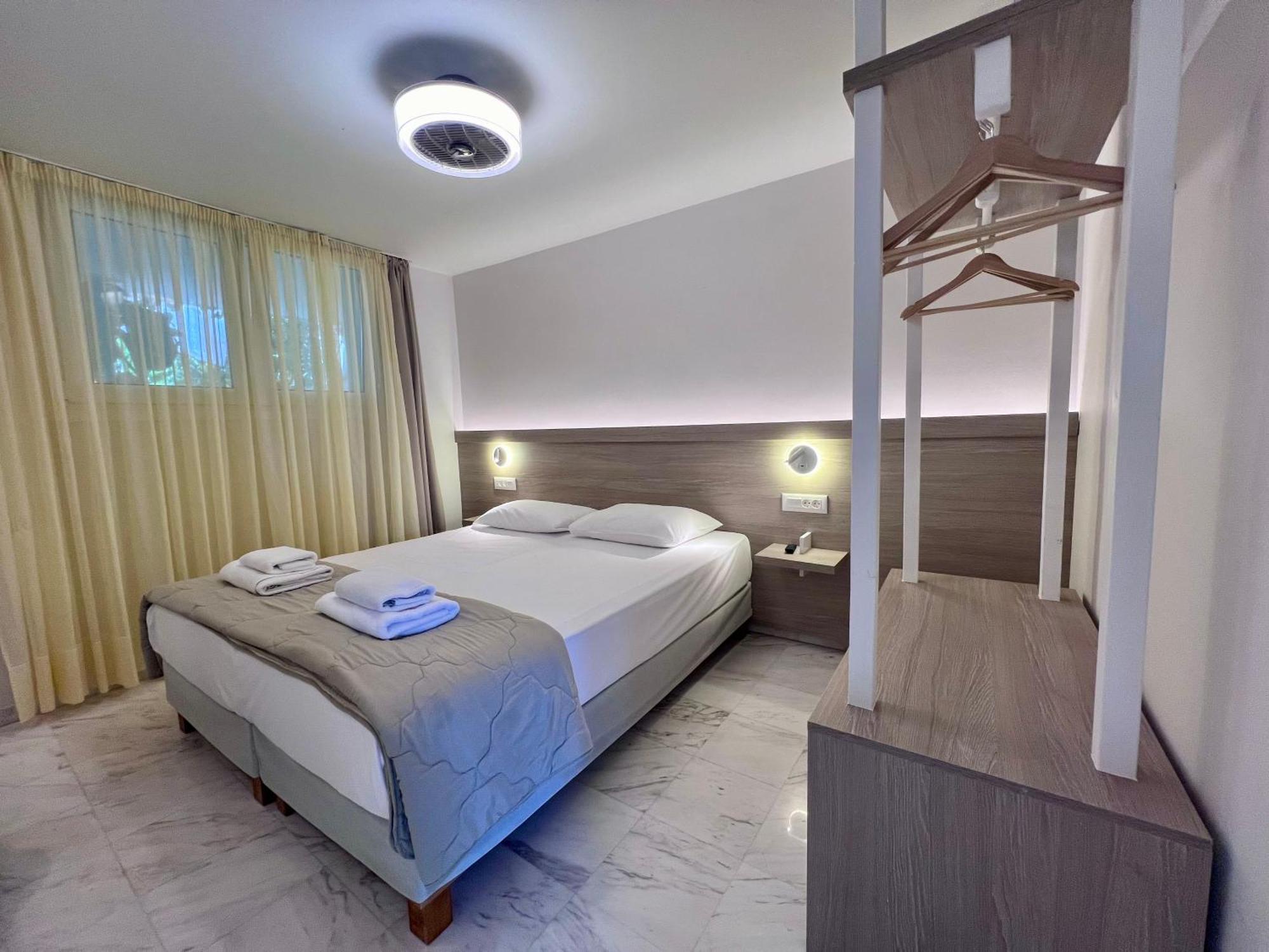 Sea Breeze Apartment Kalamaki  Exterior photo