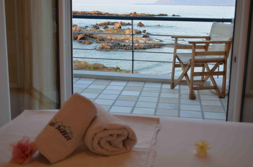 Sea Breeze Apartment Kalamaki  Room photo